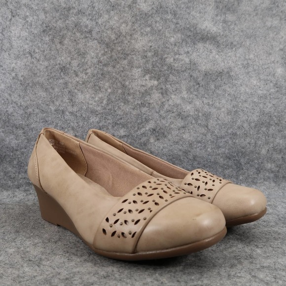 Wear Ever Shoes - Wear Ever Shoes Womens 6.5 Mcbeth Wedge Loafer Slip On Laser Cut Studs Comfort